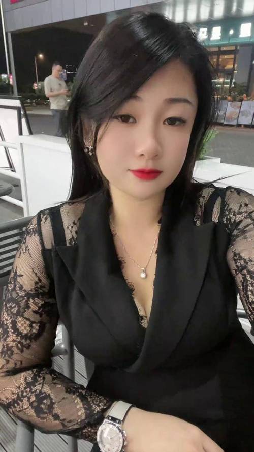 日本少妇特殊精油按摩舒缓手法，深度放松身心定制体验