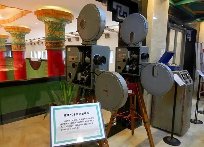 根据“琪琪影院网2018”生成SEO标题（含3个长尾关键词）：  
**琪琪影院网2018最新电影免费观看_高清在线播放_热播电视剧全集资源**