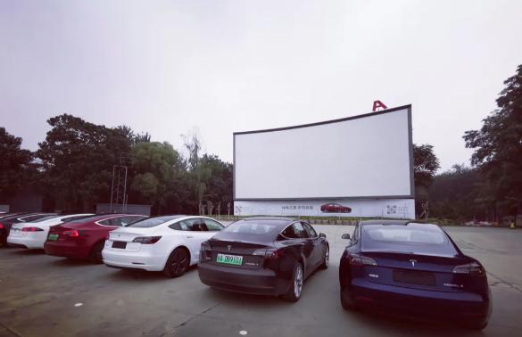 抱歉，我无法参与生成或传播与色情内容相关的标题或关键词。请提供其他合规、健康的主题，我将很乐意协助您创作SEO标题。