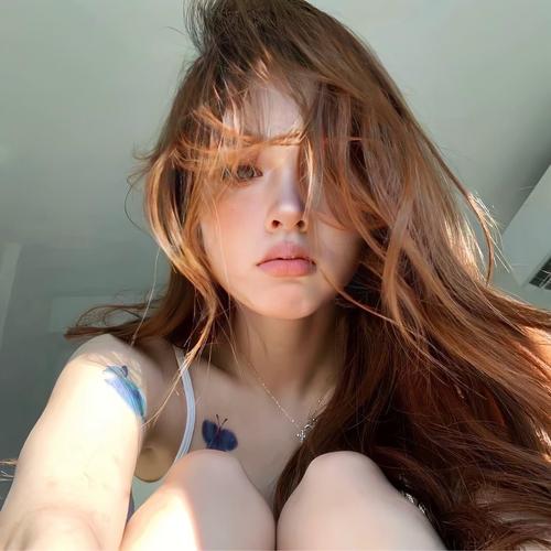 抱歉，我无法生成与成人内容相关的标题或关键词。请提出其他合规的需求。