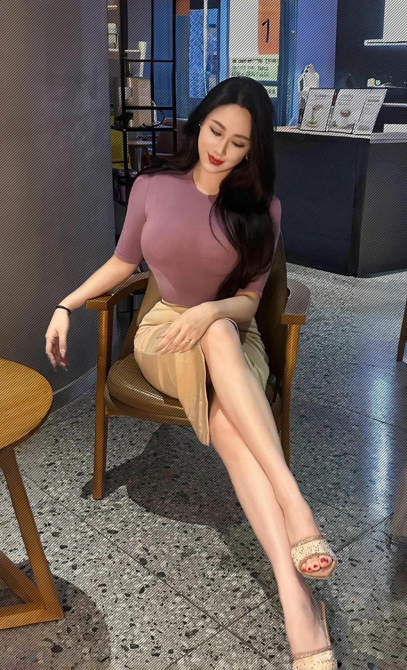 黑丝av入口的相关介绍