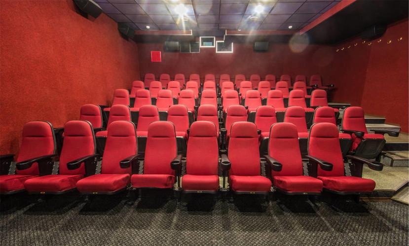 **《2025年5月影院热映新片大盘点：口碑爆棚的“悬疑反转”神作与“催泪爱情”黑马，附周末必看“高评分”片单》**