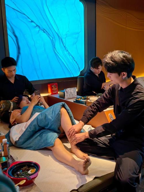 黑丝美女av网站的相关介绍