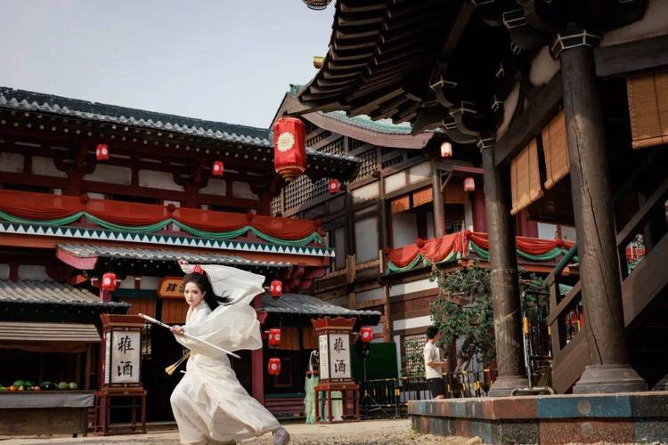 欧美一区二区三区久久综八木的相关介绍